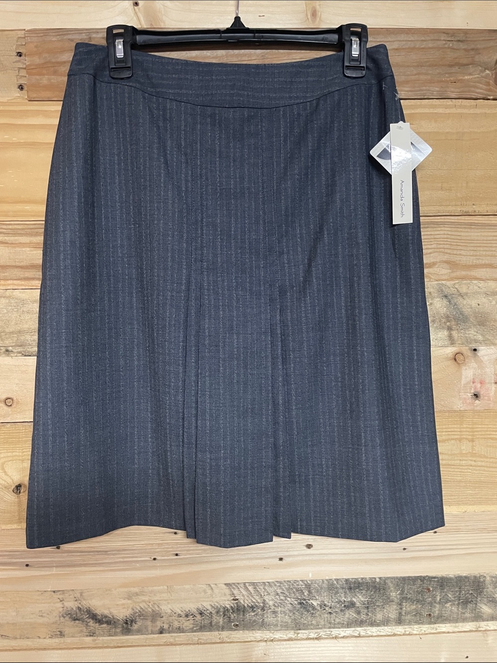 size 6 Amanda Smith gray pinstripe pencil skirt